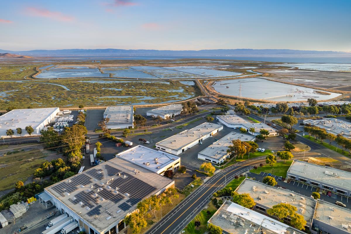 6,627 SF Industrial Space in Hayward, CA Photo